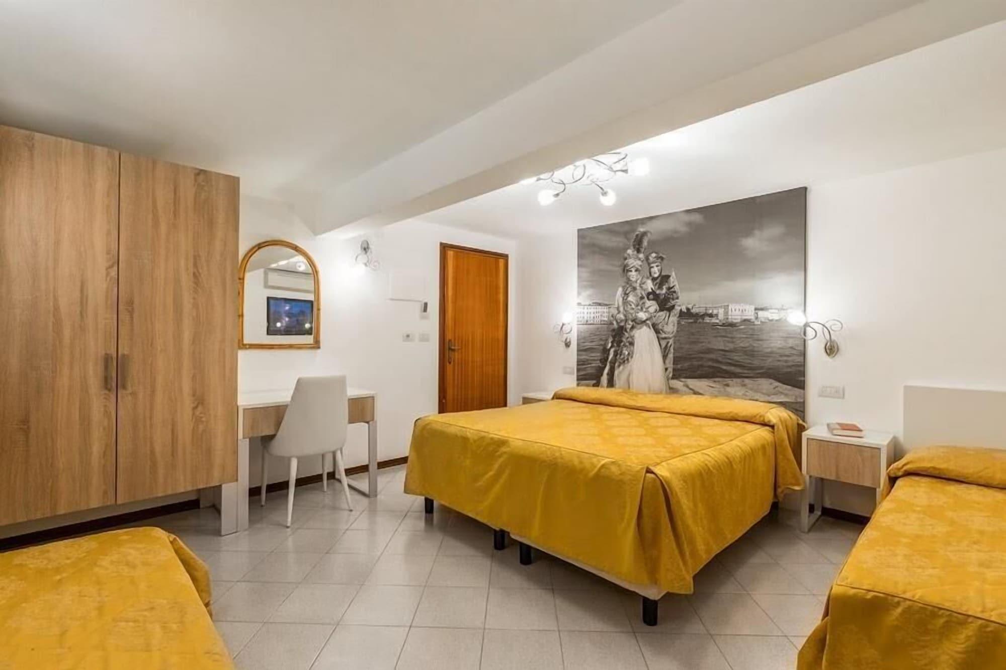 Albertina Hotel 2*