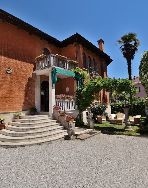 Albertina Hotel